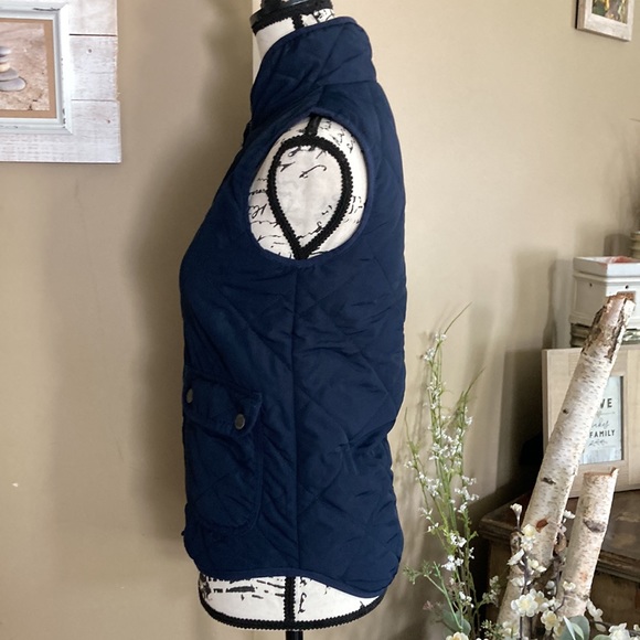 Aéropostale women’s dark blue vest, size extra small/tall petite - Picture 3 of 5